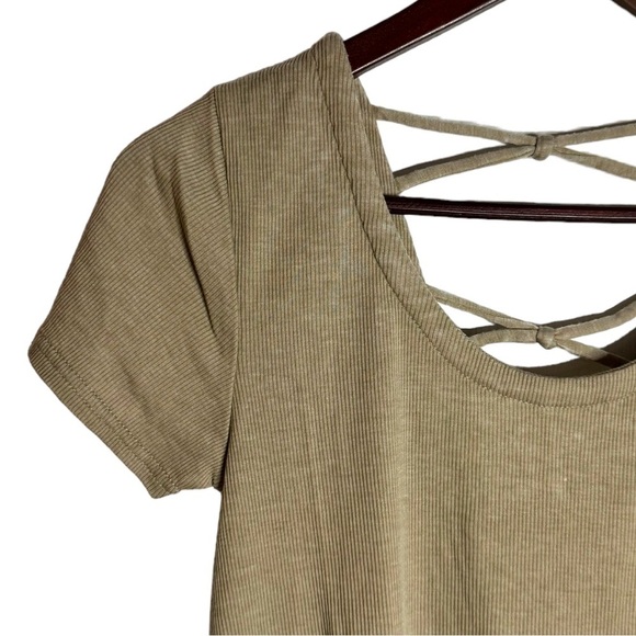 Chaser Ribbed Scoop Neck Open Back with Knotted Criss Cross Straps Tan T-shirt M - Picture 7 of 16